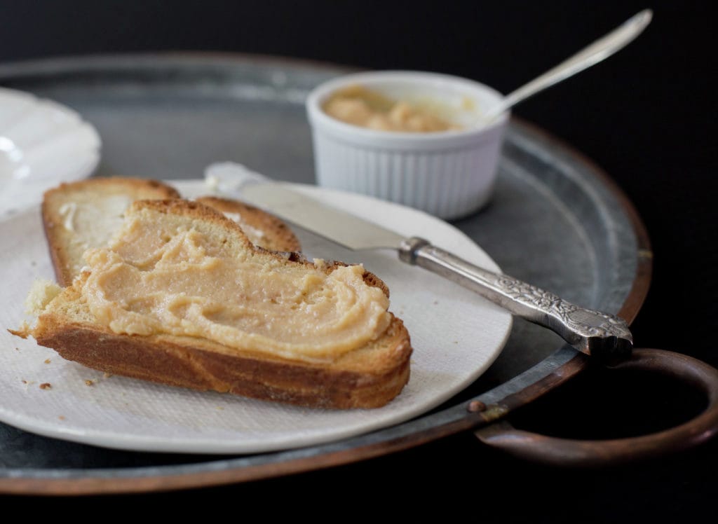 Homemade Dulce de Leche Manjar Blanco
