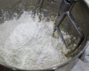 powdered sugar on bowl