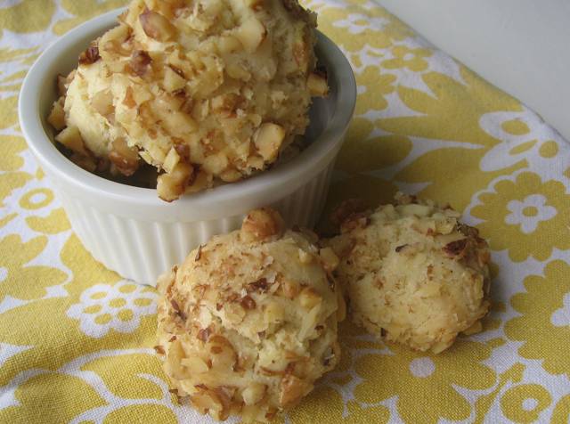 Chilean Walnut Cookies