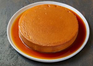 Semolina pudding with caramel sauce