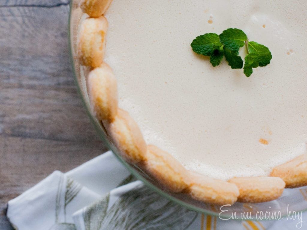 Lemon Froth, Chilean dessert
