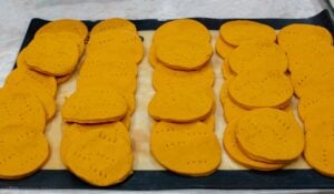 Cut out sopaipillas