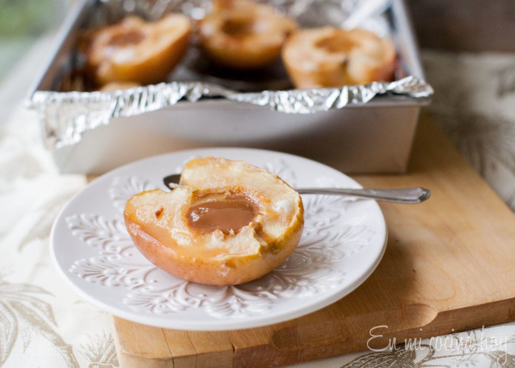 Baked Apples with Dulce de Leche