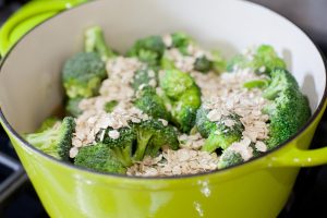Broccoli and oatmeal for soup