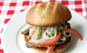 Churrasco con ensalada chilena