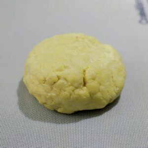 Chilean Calzones Rotos dough