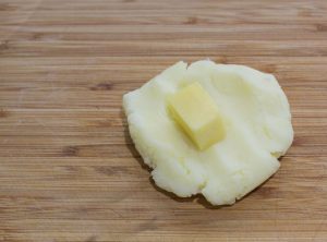 Forming stuffed potatoes