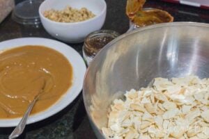 Ingredients for Easy Milhojas Cake (no-bake)