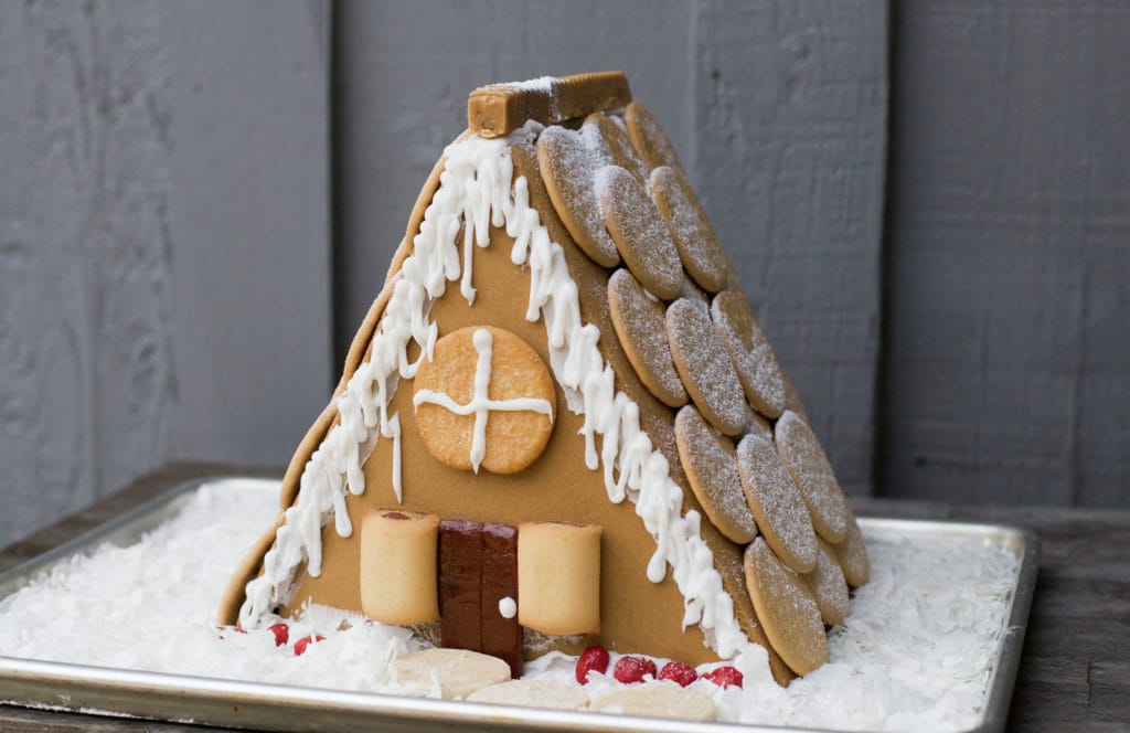 Gingerbread Decorating Party with Latino Flare