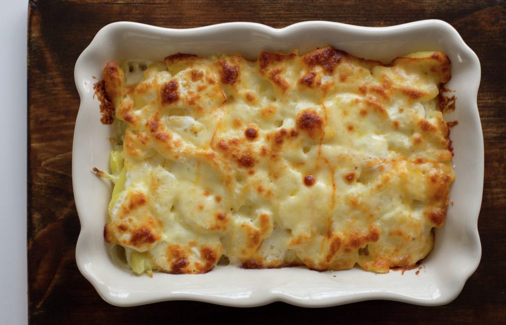 Scalloped Potatoes in White Sauce