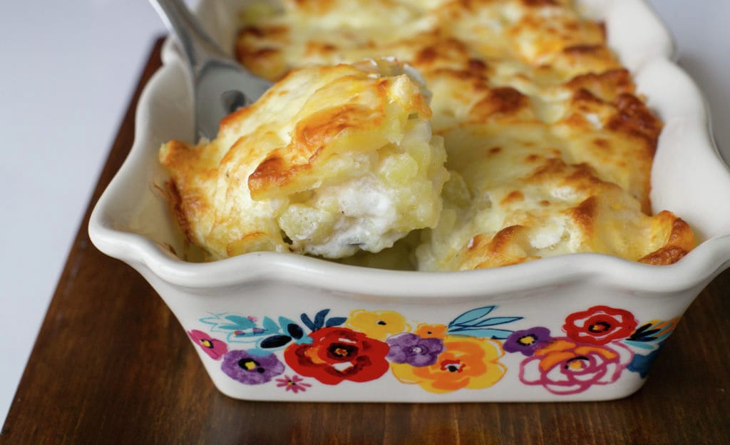 Papas en Salsa Blanca Scalloped Potatoes