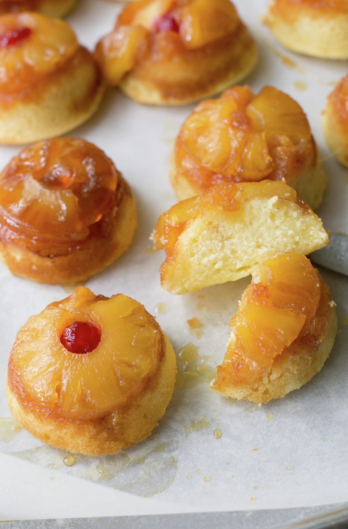 Pineapple upside-down mini cakes