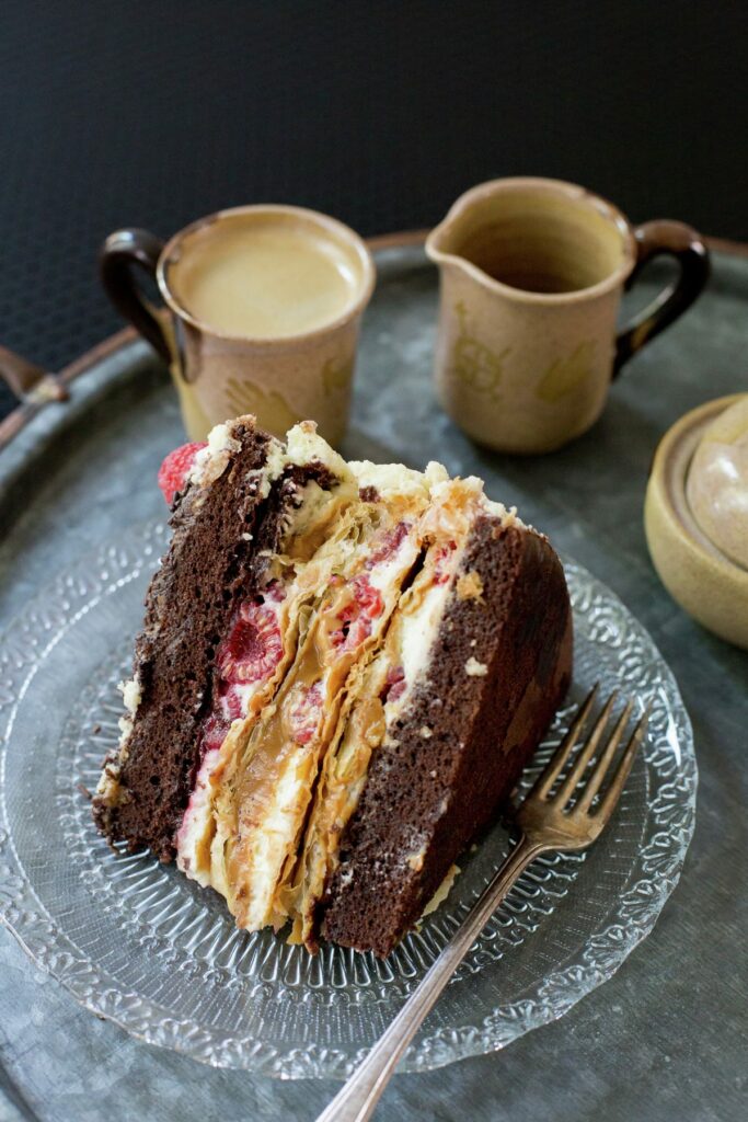 Torta Mixta Raspberry Dulce de Leche Chocolate Cake