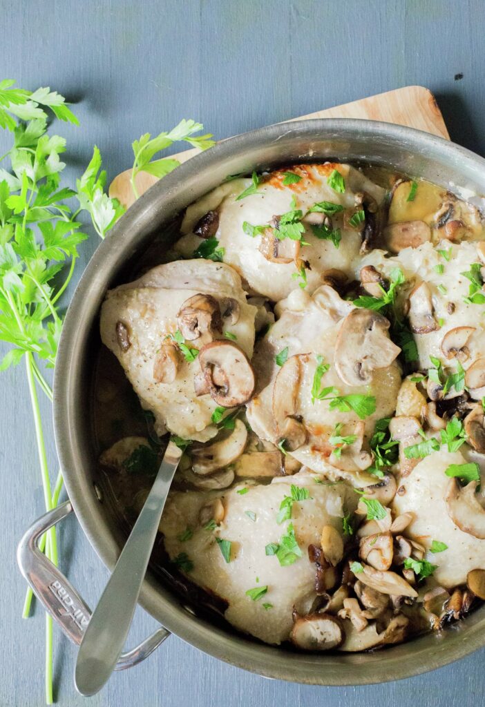 Chicken with mushrooms, Chilean recipe