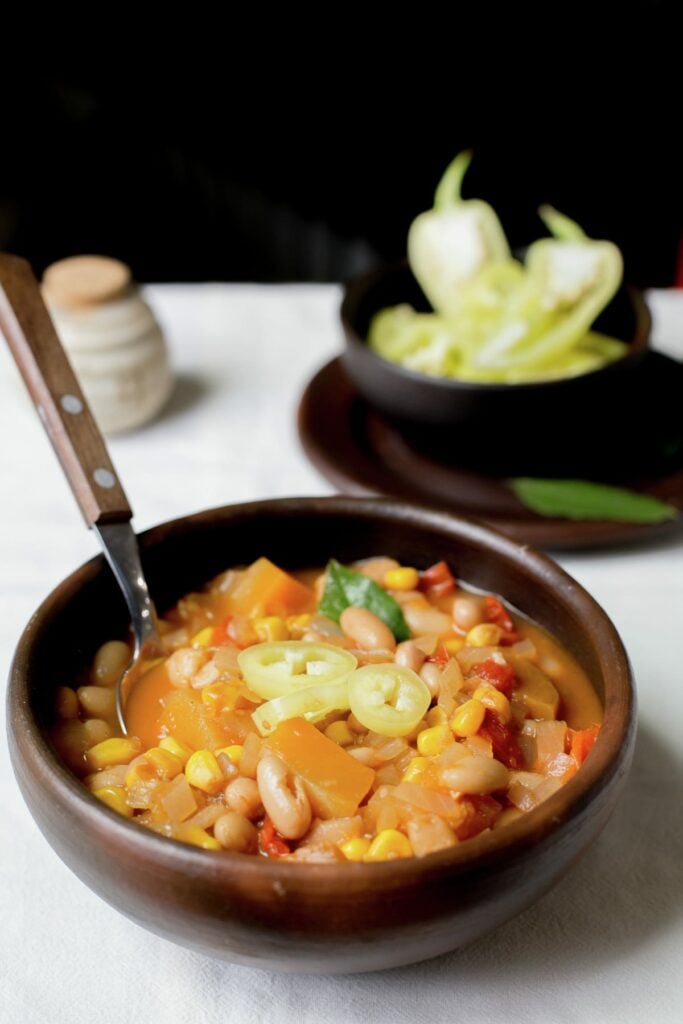 Chilean Summer Bean Soup "Porotos Granados"