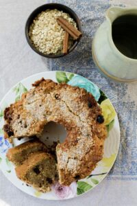 Old-Fashioned Oatmeal Apple Bundt Cake