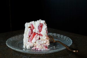 Chilean Meringue Cake