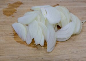 Onions half-moon