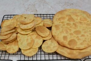 Alfajor wafers baked