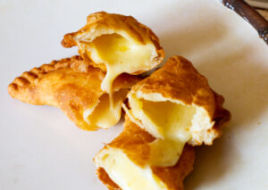 Chilean Cheese Empanadas de queso frita