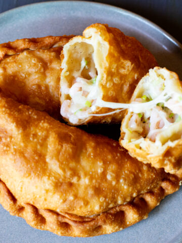 Empanada Queso Camaron Shrimp and Cheese