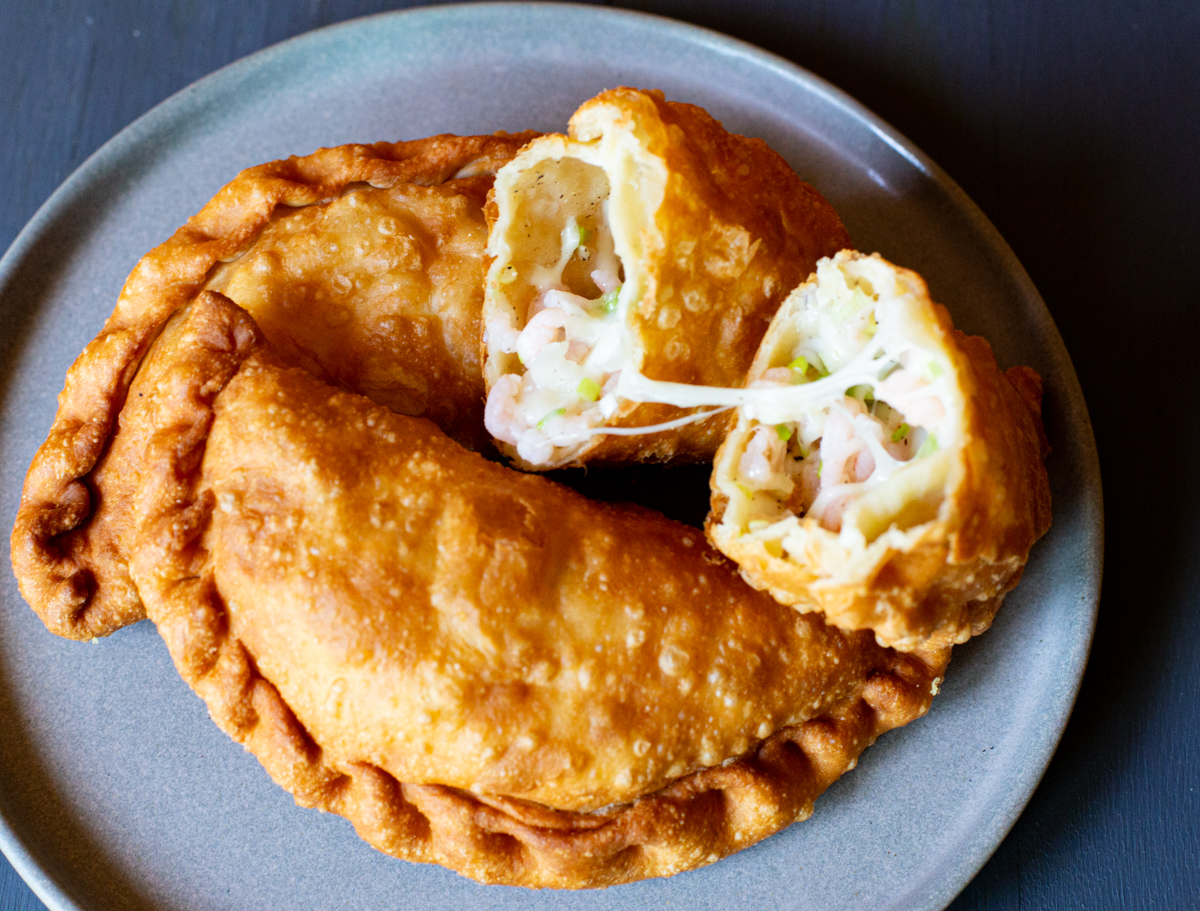 Empanada Queso Camaron Shrimp and Cheese